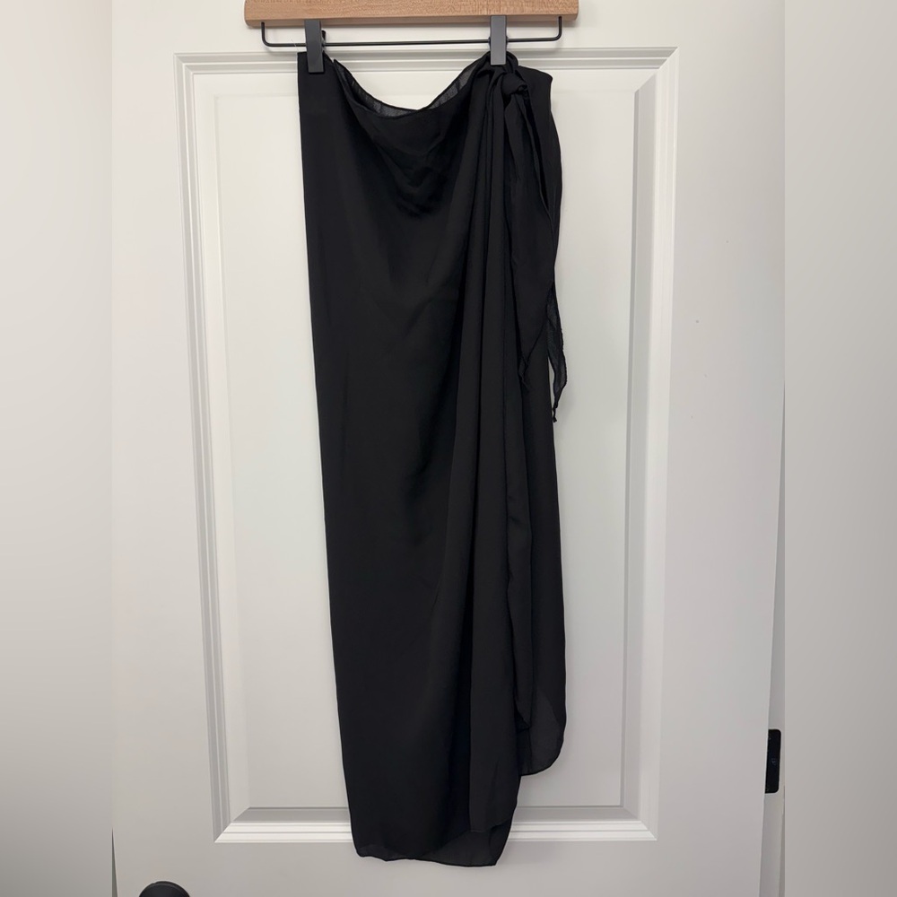 Elegant Black Swim Sarong NWOT